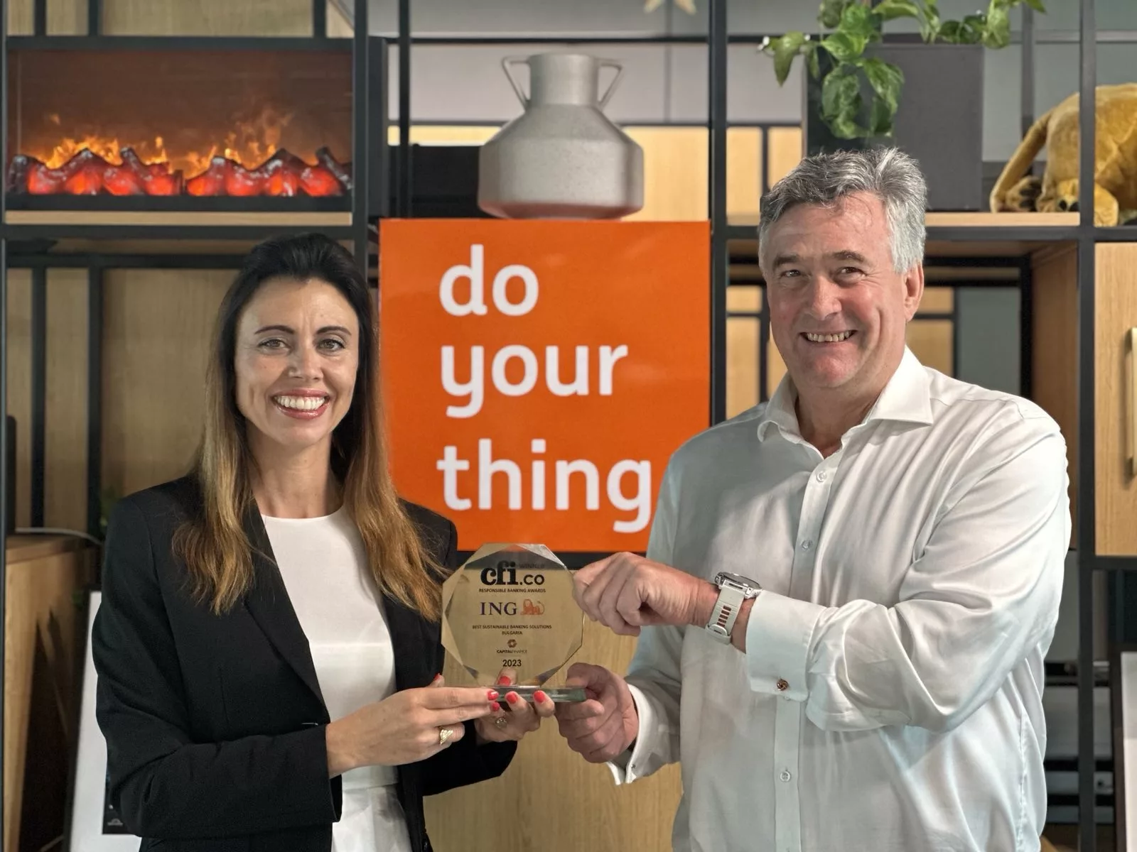 Marina Kobakova, Country Manager ING Bank N.V. Bulgaria and Mr. Andrew Bester, ING Head of Wholesale Banking and Member of Management Board Banking.