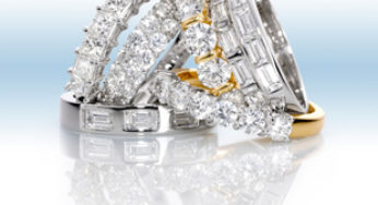 Chow Tai Fook’s $2.8B H.K. IPO May Beat Prada