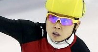 Wang Meng: A Champ Tumbles and Falls on Her Way to the Top