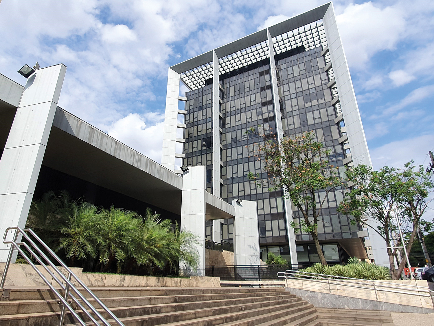 Development Bank of Minas Gerais (BDMG): Reference Point in Creation of ...