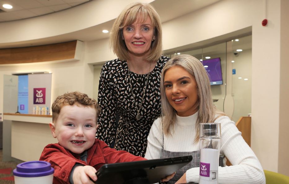 Pictured at AIB Meadowbank’s rebrand celebration is Chloe Higgins and Noah with Siobhan McElhinney, AIB Meadowbank Branch Manager. 