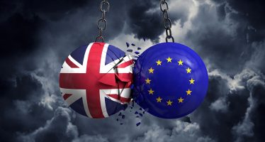 Brexit Nears, Hedge Funds Flip Sides, and IMF Urges Spending