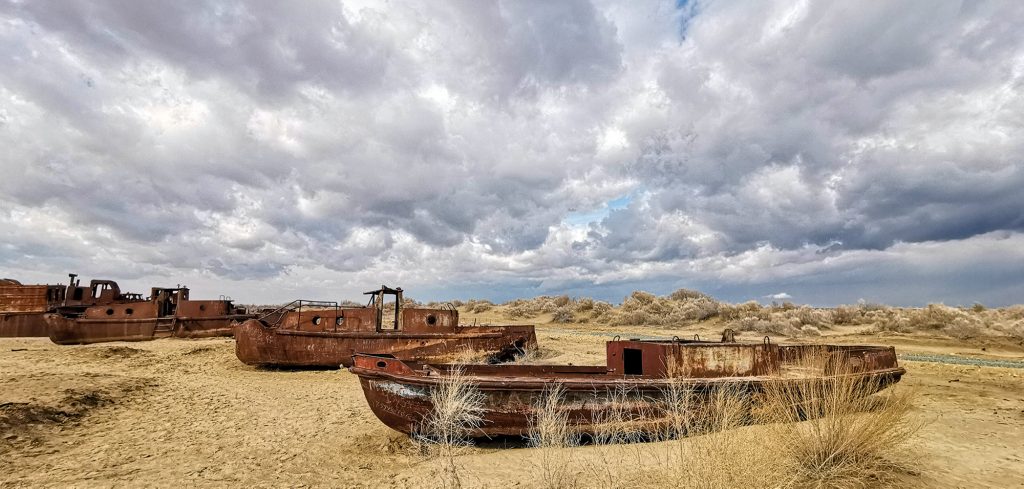 Aral Sea, Central Asia: The Aral Sea, once the world’s fourth largest body of inland water, shrunk dramatically after the two rivers that fed its waters were diverted in the 1960s to irrigate cotton and rice fields, causing one of the worst environmental disasters of our times. Through a project called the Climate Adaptation and Mitigation Program for the Aral Sea Basin, the World Bank has been supporting both Tajikistan and Uzbekistan in their climate mitigation and adaptation efforts in the former Aral Sea.