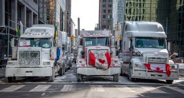 Keep on Truckin’, urges Canada, but Protest Blockade evades an Easy Fix