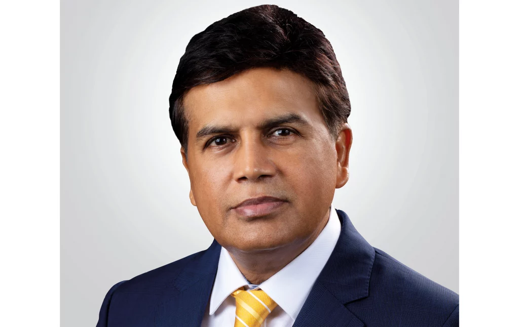 Director / Chief Executive Officer of Janashakthi Insurance PLC: Ravi Liyanage