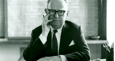 Leo Burnett: The Man Who Gave Brands a Heartbeat