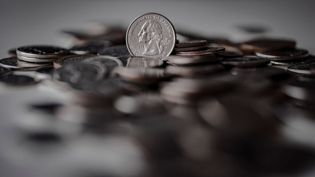 Earning Through a War: UAE Lenders Bank Records in a Quarter of Conflict