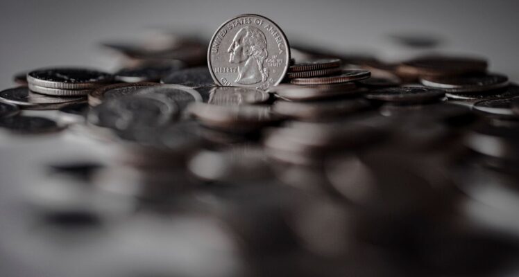 Earning Through a War: UAE Lenders Bank Records in a Quarter of Conflict