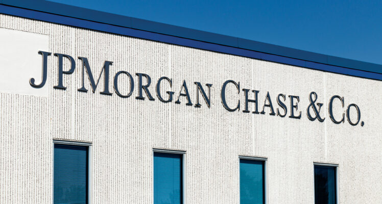 JPMorgan Signals Caution: Tightening Private Credit Amid Software Loan Repricing
